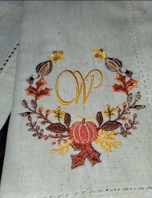 Ships within 24 hours | Autumn Wreath Personalized Table Runner with 6 Matching Napkins | Thanksgiving | Fall Table | Fall Decor